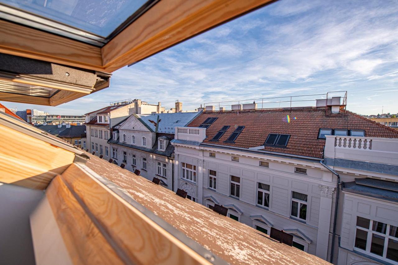 Apartament Blue President Bratysława Zewnętrze zdjęcie