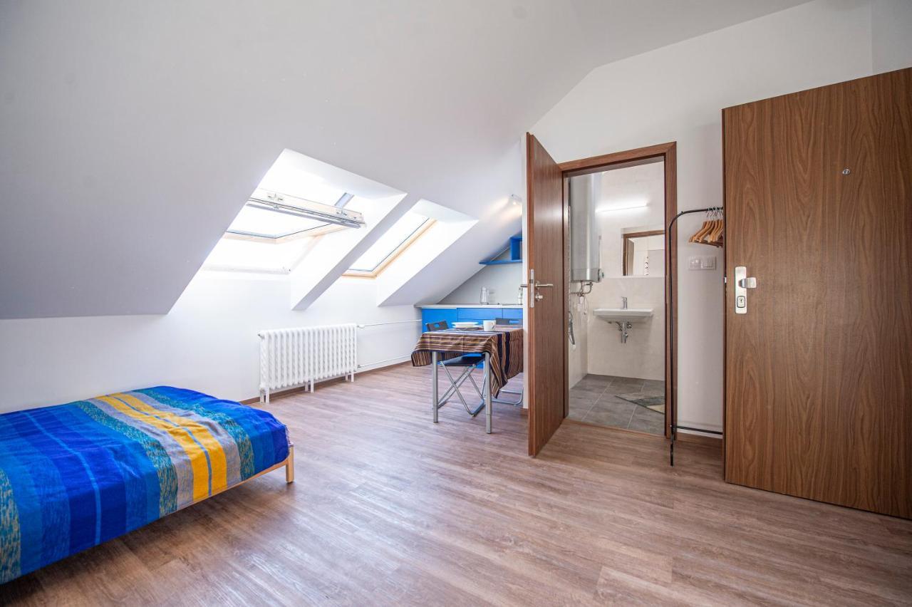 Apartament Blue President Bratysława Zewnętrze zdjęcie