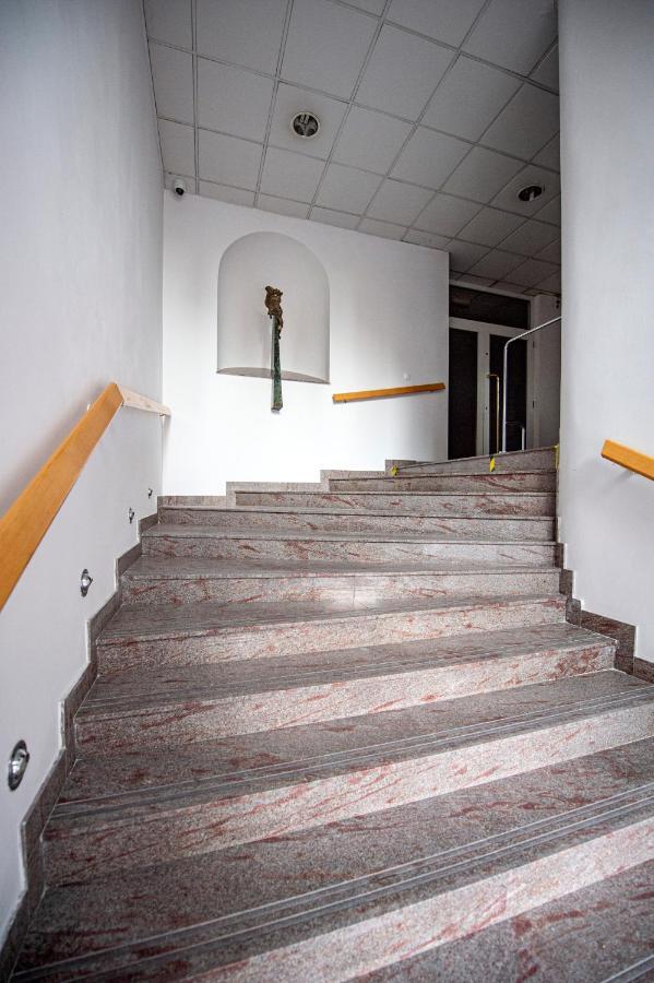 Apartament Blue President Bratysława Zewnętrze zdjęcie